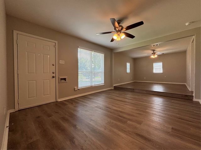 1821 Sandy Lane, Mesquite, TX 75149