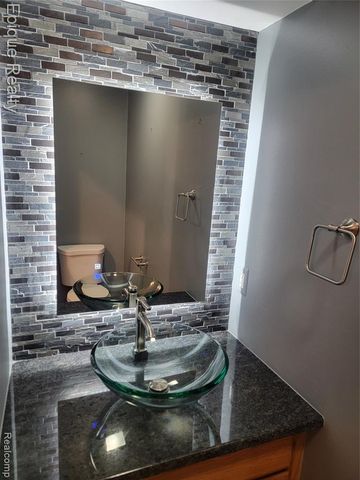 416 River Valley Drive, Marine City, MI 48039