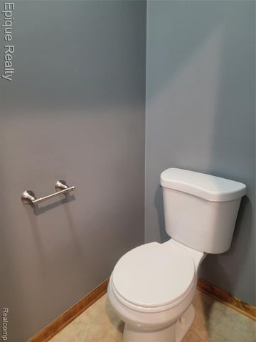 416 River Valley Drive, Marine City, MI 48039