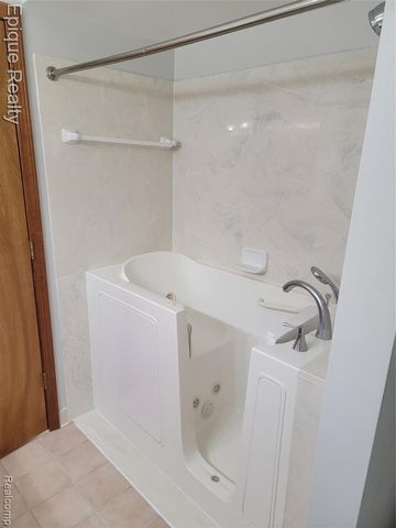 416 River Valley Drive, Marine City, MI 48039