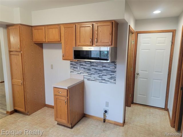 416 River Valley Drive, Marine City, MI 48039