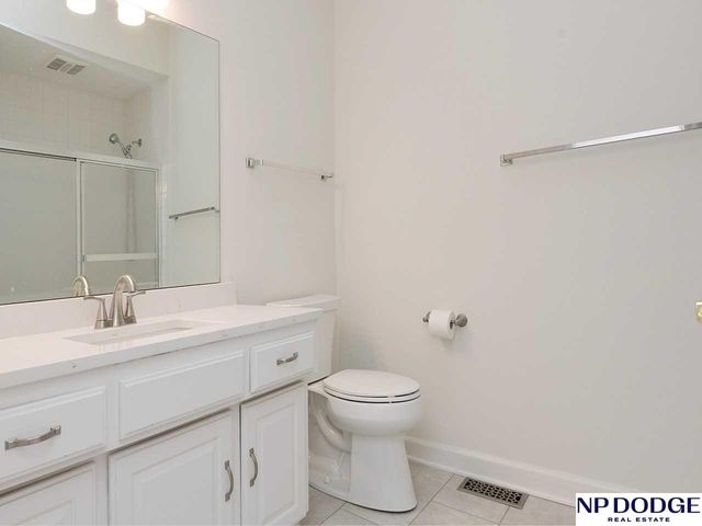 15280 Pepperwood Drive, Omaha, NE 68154