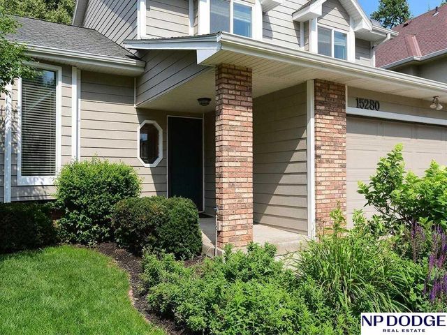 15280 Pepperwood Drive, Omaha, NE 68154