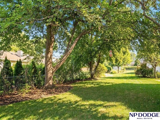 15280 Pepperwood Drive, Omaha, NE 68154