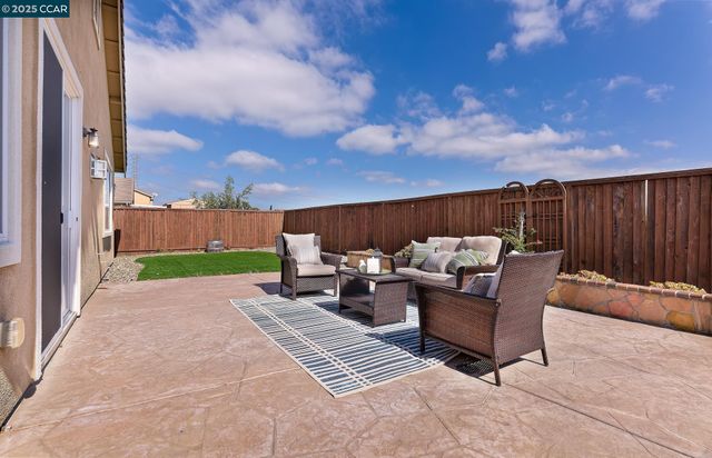 2447 Vallarta Dr, Bay Point, CA 94565