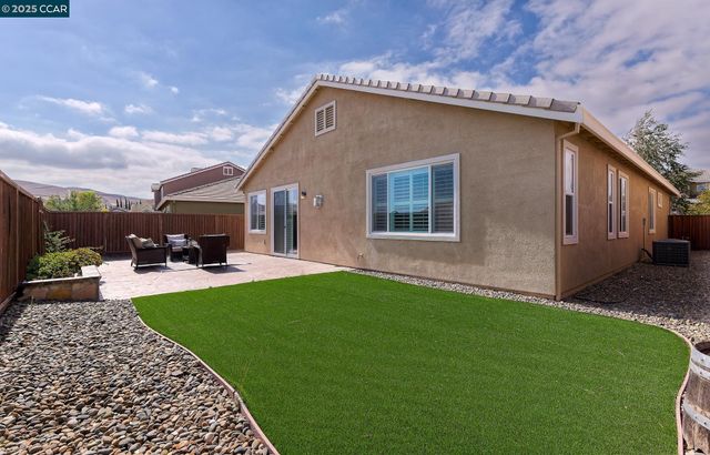 2447 Vallarta Dr, Bay Point, CA 94565