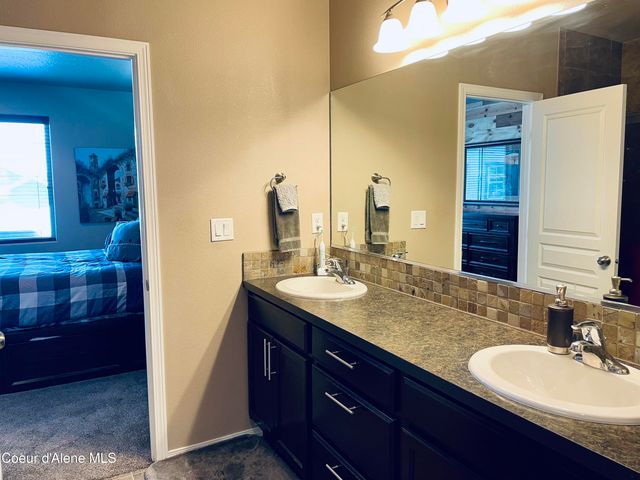 6319 W Harmony ST, Rathdrum, ID 83858