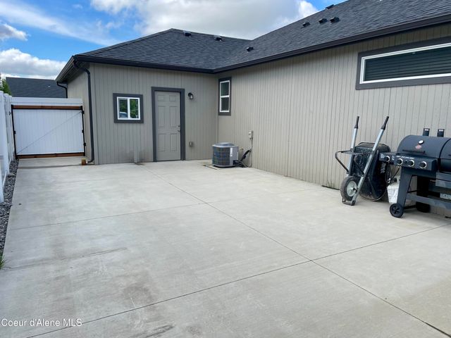 6319 W Harmony ST, Rathdrum, ID 83858