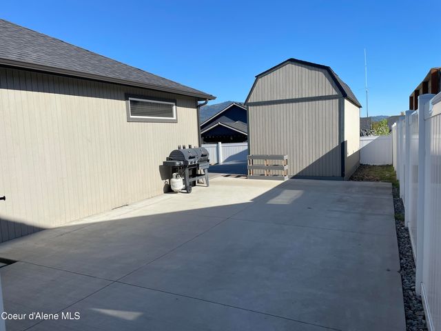 6319 W Harmony ST, Rathdrum, ID 83858