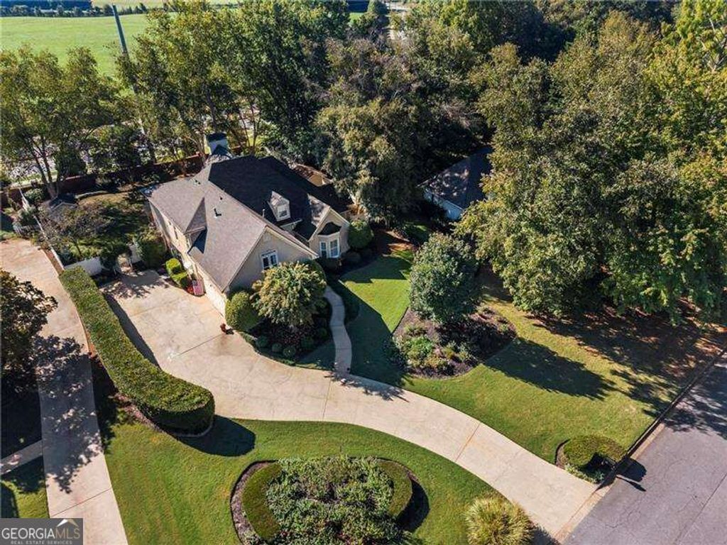 420 Clubfield Drive, Roswell, GA 30075 — exterior