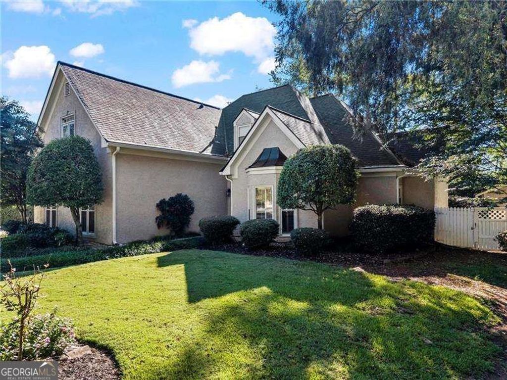 420 Clubfield Drive, Roswell, GA 30075 — photo 2