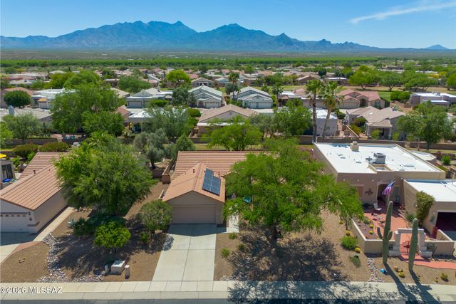 701 W Tiger Place, Green Valley, AZ 85614