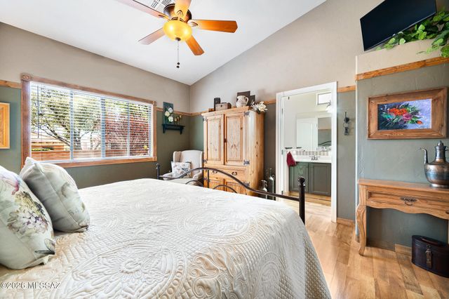 701 W Tiger Place, Green Valley, AZ 85614