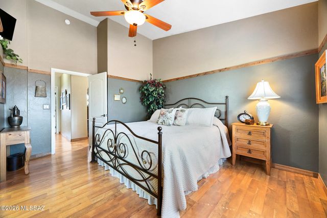 701 W Tiger Place, Green Valley, AZ 85614