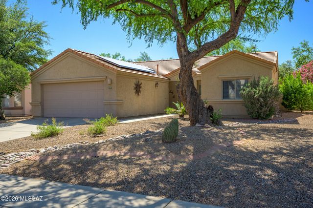 701 W Tiger Place, Green Valley, AZ 85614