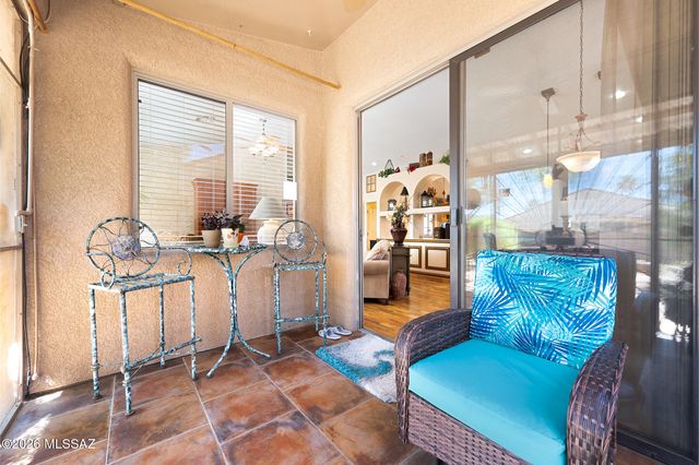 701 W Tiger Place, Green Valley, AZ 85614
