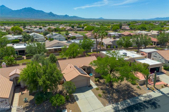701 W Tiger Place, Green Valley, AZ 85614