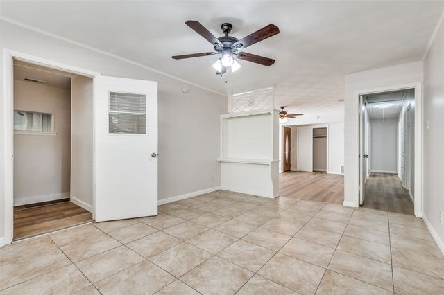 222 Merribrook Trail, Duncanville, TX 75116