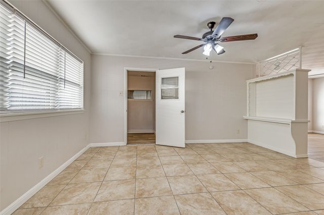 222 Merribrook Trail, Duncanville, TX 75116