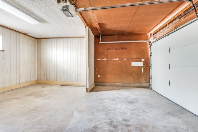 222 Merribrook Trail, Duncanville, TX 75116