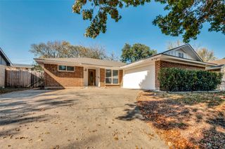 222 Merribrook Trail, Duncanville, TX 75116