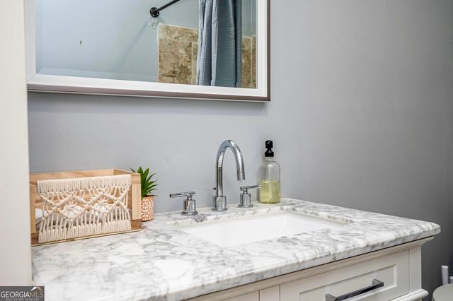 3222 Jamaica Road NW, Atlanta, GA 30318