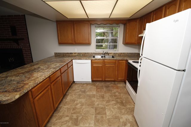 2195 Corey Road, Malabar, FL 32950