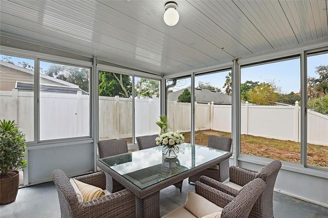 5611 BROOKDALE WAY, Tampa, FL 33625