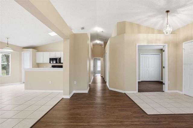 5611 BROOKDALE WAY, Tampa, FL 33625