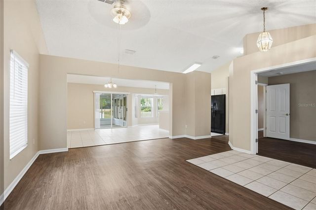 5611 BROOKDALE WAY, Tampa, FL 33625