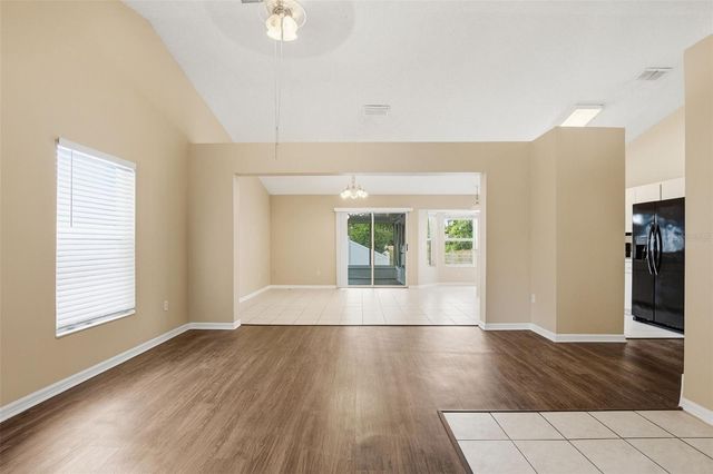 5611 BROOKDALE WAY, Tampa, FL 33625