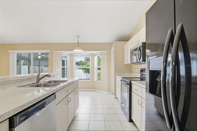 5611 BROOKDALE WAY, Tampa, FL 33625