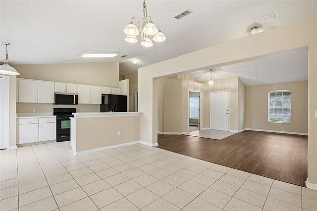 5611 BROOKDALE WAY, Tampa, FL 33625