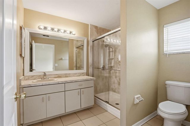 5611 BROOKDALE WAY, Tampa, FL 33625