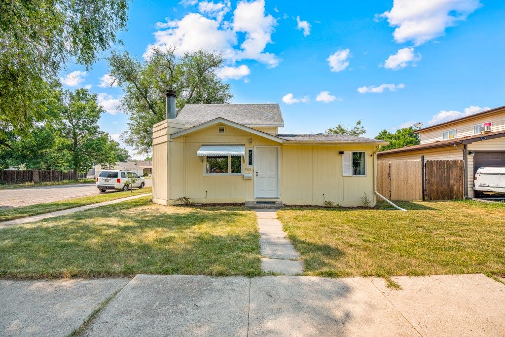 302 6th Avenue, Laurel, MT 59044 photo 1