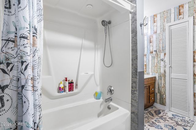 7 Chambers Road, Millstone, NJ 08510