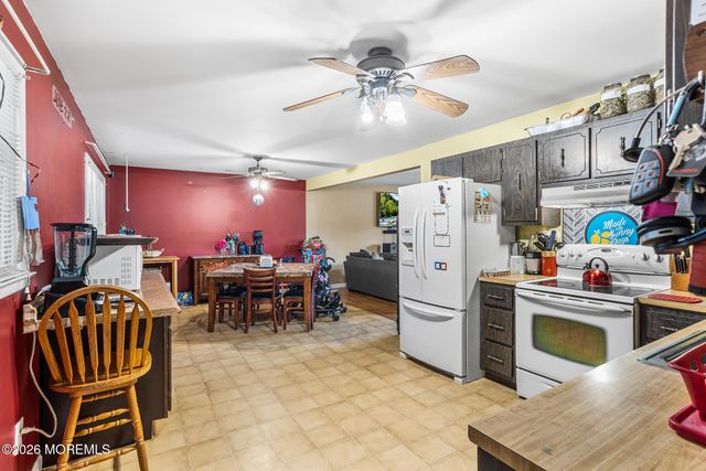 7 Chambers Road, Millstone, NJ 08510