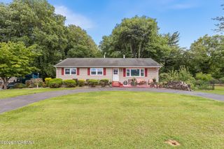 7 Chambers Road, Millstone, NJ 08510