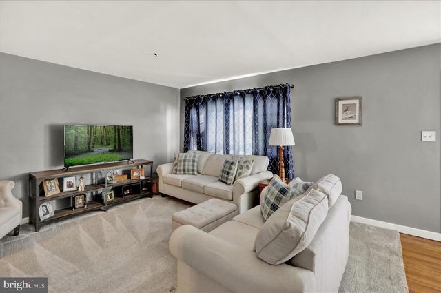 210 PLAYGROUND, Reading, PA 19611