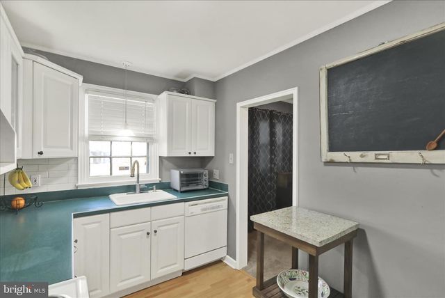 210 PLAYGROUND, Reading, PA 19611