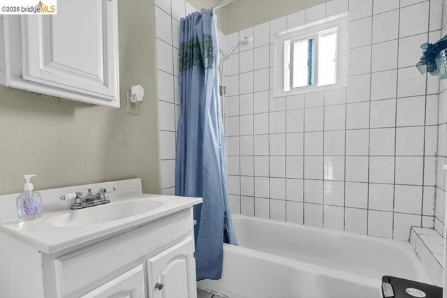 1440 76Th Ave, Oakland, CA 94621