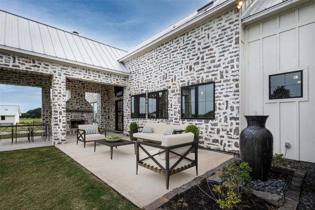 24118 Margerstadt Road, Hockley, TX 77447