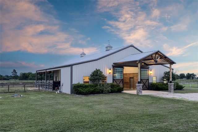 24118 Margerstadt Road, Hockley, TX 77447