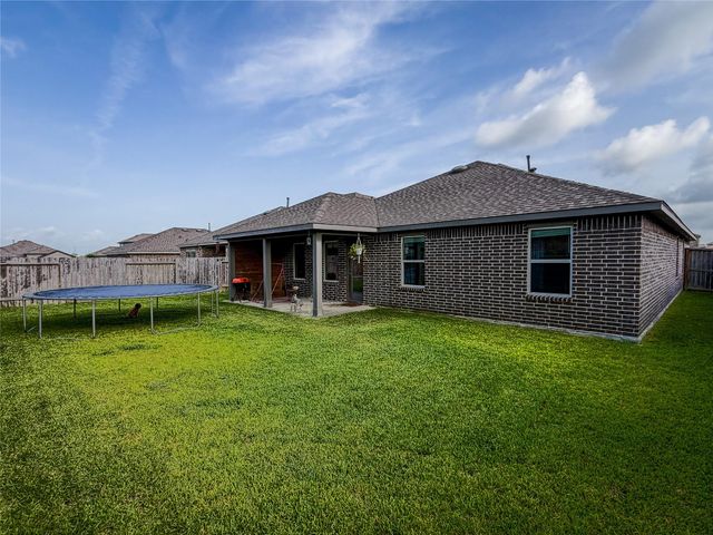 1008 Llano Trail, Dayton, TX 77535