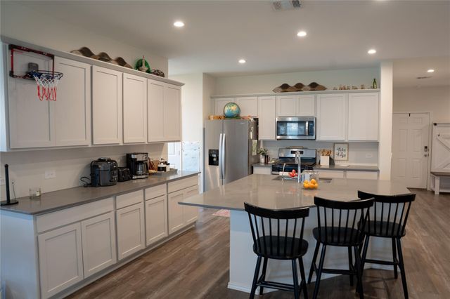 1008 Llano Trail, Dayton, TX 77535