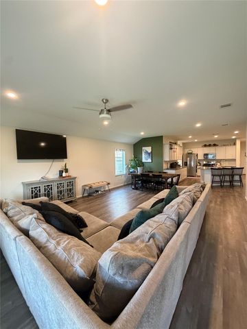 1008 Llano Trail, Dayton, TX 77535
