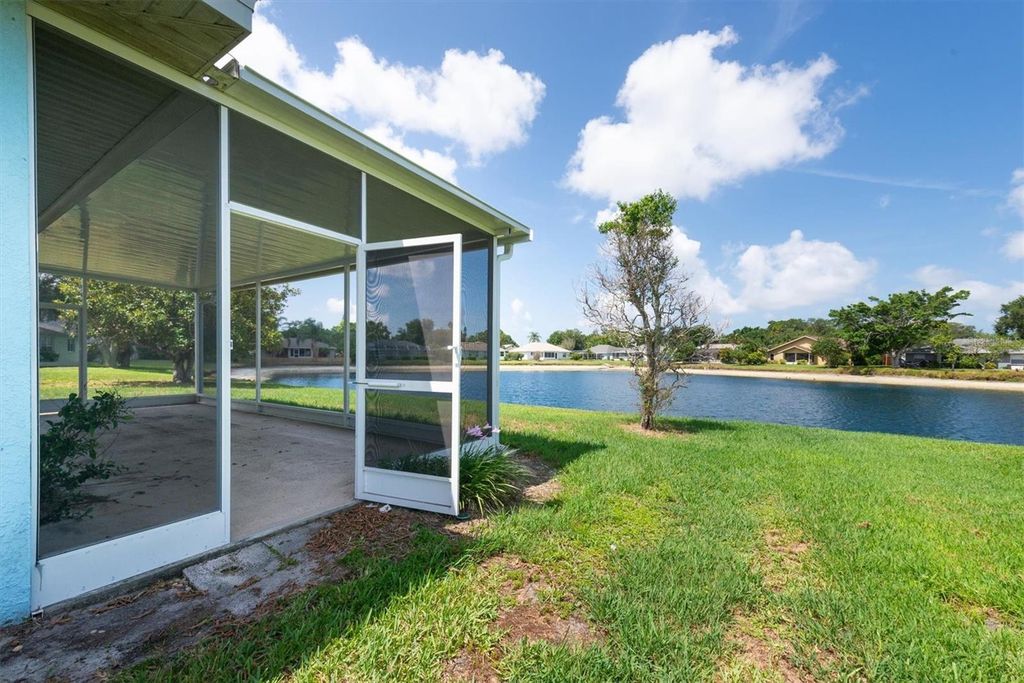 Image 17 of property listing at 5008 25TH STREET E, Bradenton, FL 34203