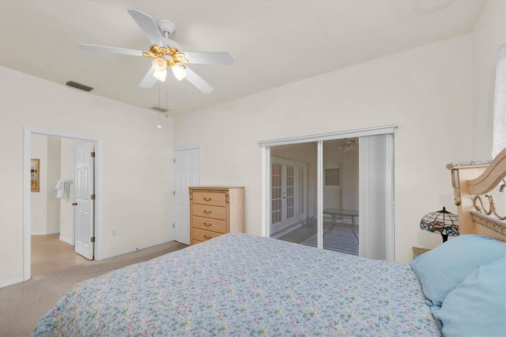 Image 28 of property listing at 5008 25TH STREET E, Bradenton, FL 34203