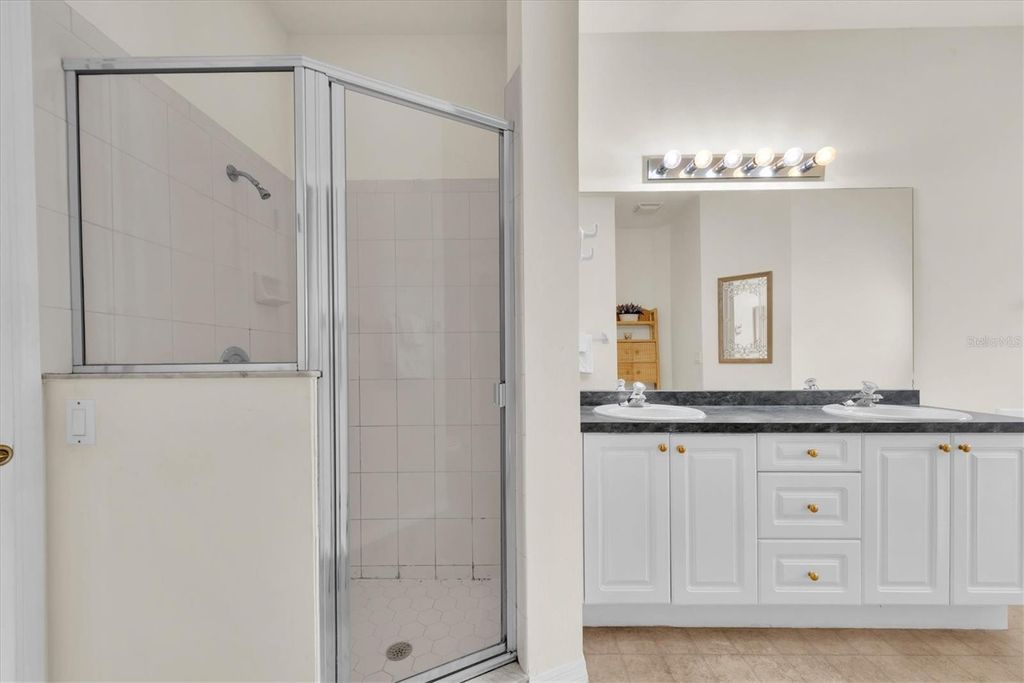 Image 30 of property listing at 5008 25TH STREET E, Bradenton, FL 34203