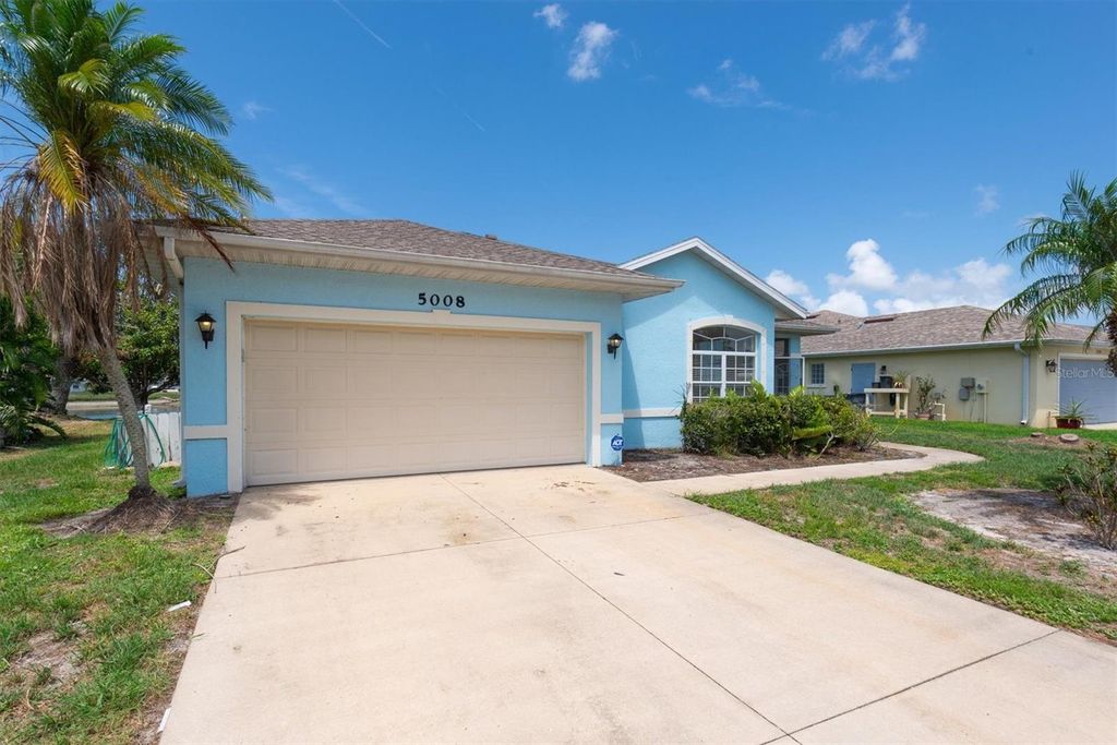 Image 43 of property listing at 5008 25TH STREET E, Bradenton, FL 34203